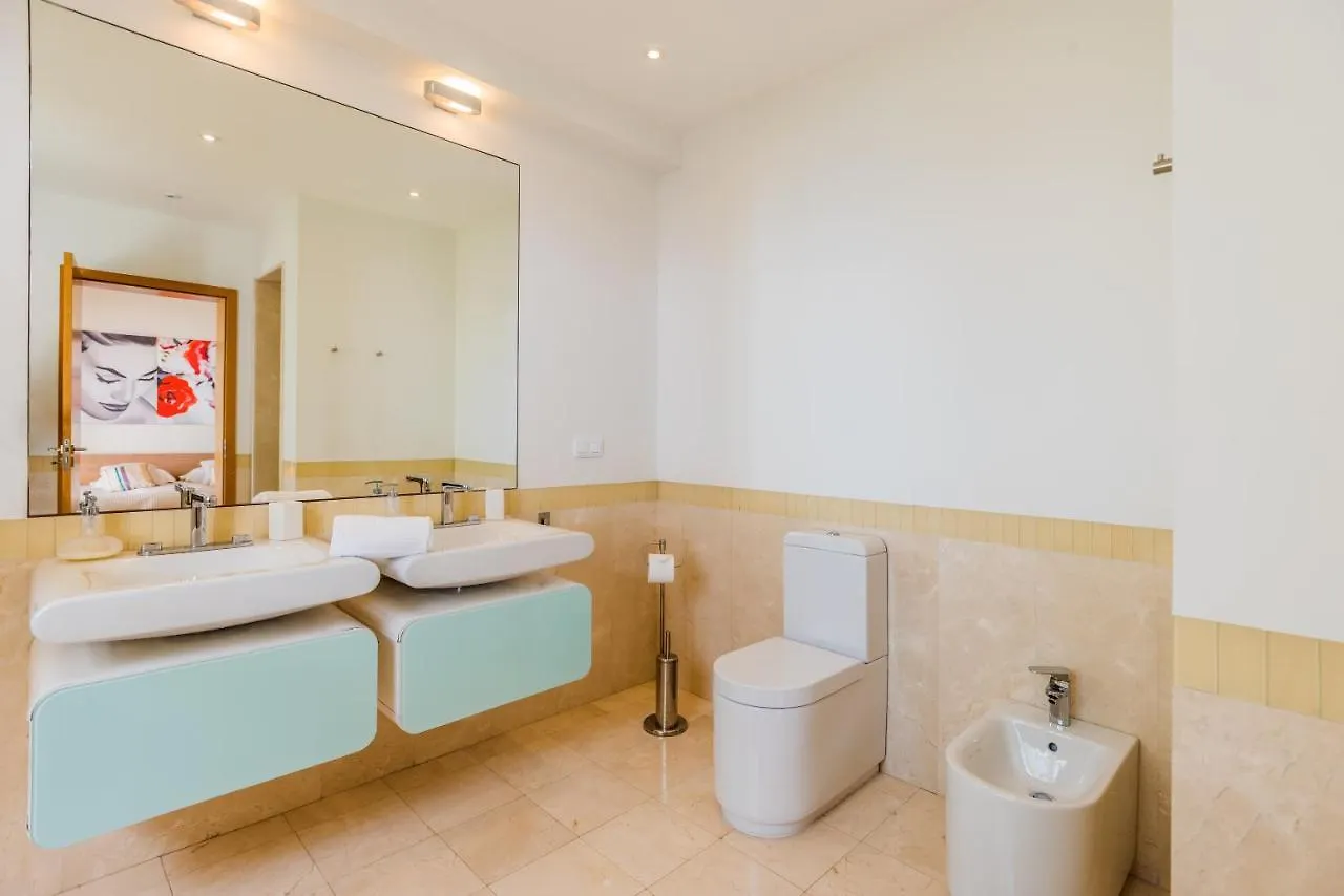 Villa La Terrasse Palheiro Village With Private Pool By Hr Madeira Funchal  0*, Funchal (Madeira)
